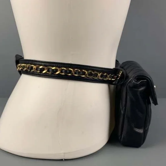 Chanel black quilted leather chained waist bag - Picture 10 of 11